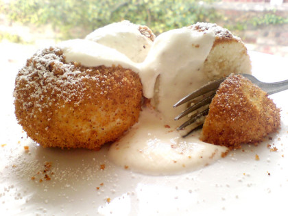 turogomboc, hungarian quark cheese dumplings